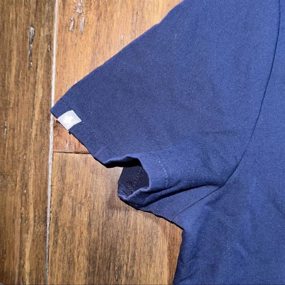 Figs Scrub Top  - Picture 4 of 5